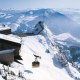 Winterliche Ansicht der Wendelstein-Seilbahn mit Bergstation und Aussichtskanzel Gacher Blick, © Archiv der Wendelsteinbahn GmbH Winterliche Ansicht der Wendelstein-Seilbahn mit Bergstation und Aussichtskanzel Gacher Blick, © Archiv der Wendelsteinbahn GmbH