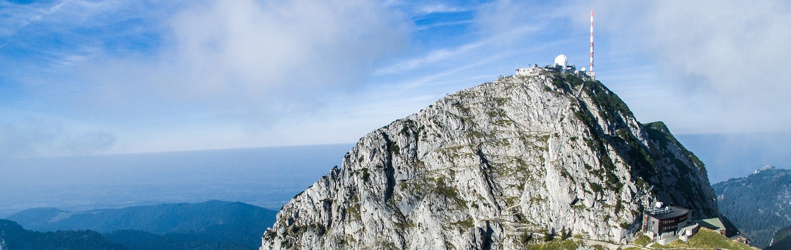 S&uuml;dseite des Wendelsteinmassivs - Drohnenflugaufnahme, &copy; Alpenregion Tegernsee-Schliersee e.V.