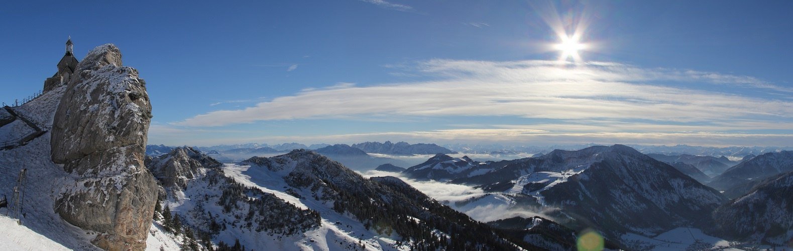 Winterliches Panorama mit Wendelsteinkirche, © Claudia Hinz