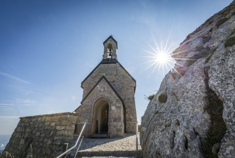 Die Wendelsteinkirche auf 1.740 m thront auf der sog. Schwaigerwand, &copy; Thomas Kujat