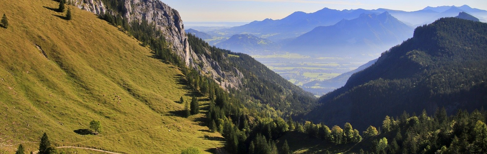 Blick von der Mitteralm am Wendelstein ins Inntal, &copy; Claudia Hinz
