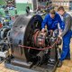 Elektromeister mit Azubi im Kraftwerk der Wendelsteinbahn, &copy; P. Hofmann