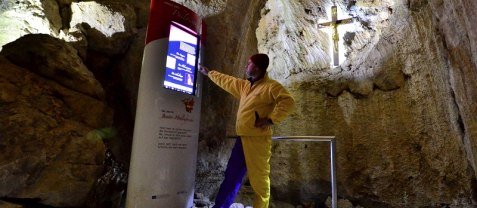 In der Wendelsteinhöhle im sog. Dom bei Station Philosophie, © Peter Hofmann