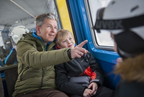 Viel zu entdecken gibt es bei der Fahrt mit der Zahnradbahn auf den Wendelstein, &copy; Chiemgau Tourismus e.V. / Michael Namberger