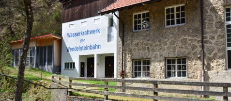 Das Wasserkraftwerk der Wendelsteinbahn an der Sudelfeldstraße, © Peter Hofmann