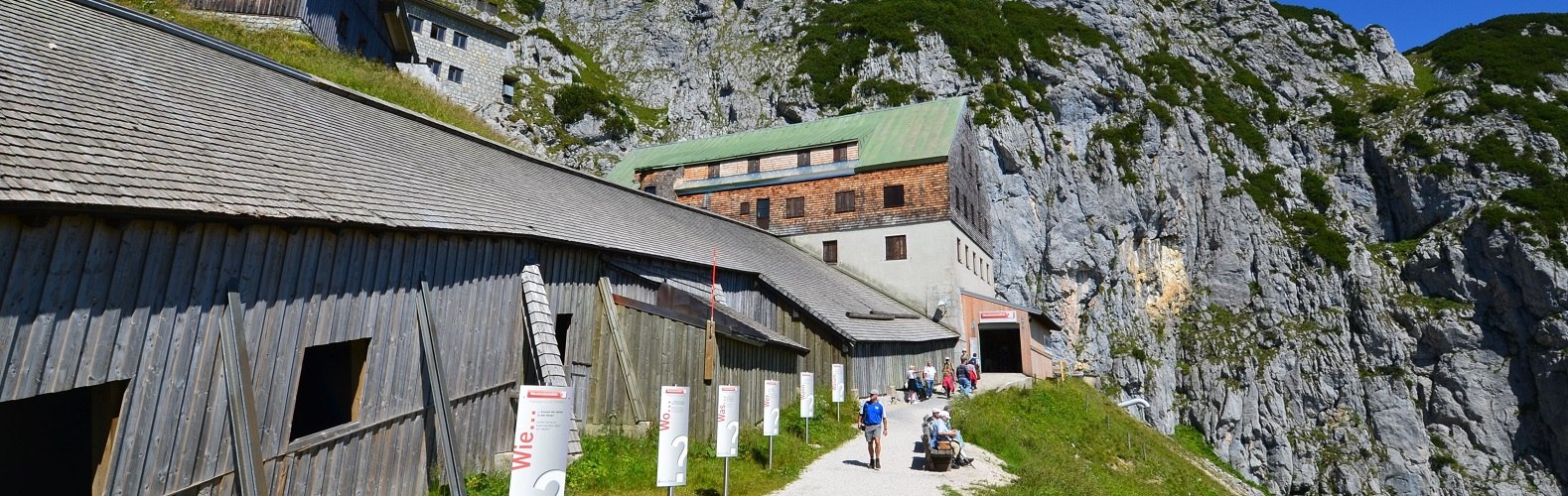 Der sog. Fragenweg zum Eingang der Wendelsteinh&ouml;hle, &copy; Peter Hofmann