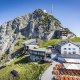 Das Wendelsteinhaus auf 1.724 m mit Bergterrasse und Seilbahn Bergstation, &copy; Thomas Kujat