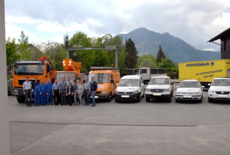 Team und Fuhrpark der Wendelsteinbahn Energieversorgung, &copy; Wendelsteinbahn GmbH