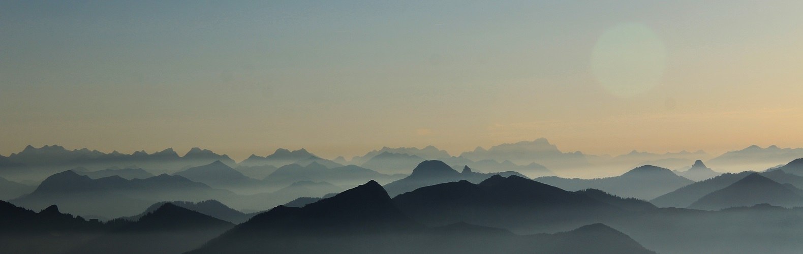 Panorama vom Wendelstein mit Zugspitze, &copy; Claudia Hinz